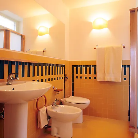 L'orangerie Di Cartia Giovanni Modica