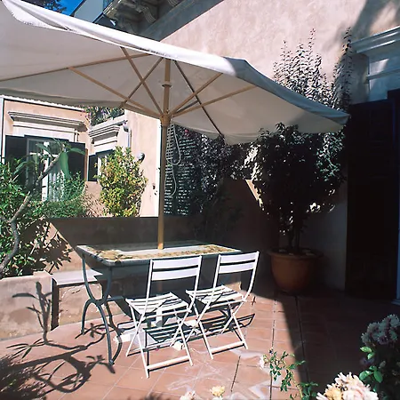 Bed & Breakfast L'orangerie Di Cartia Giovanni 3*